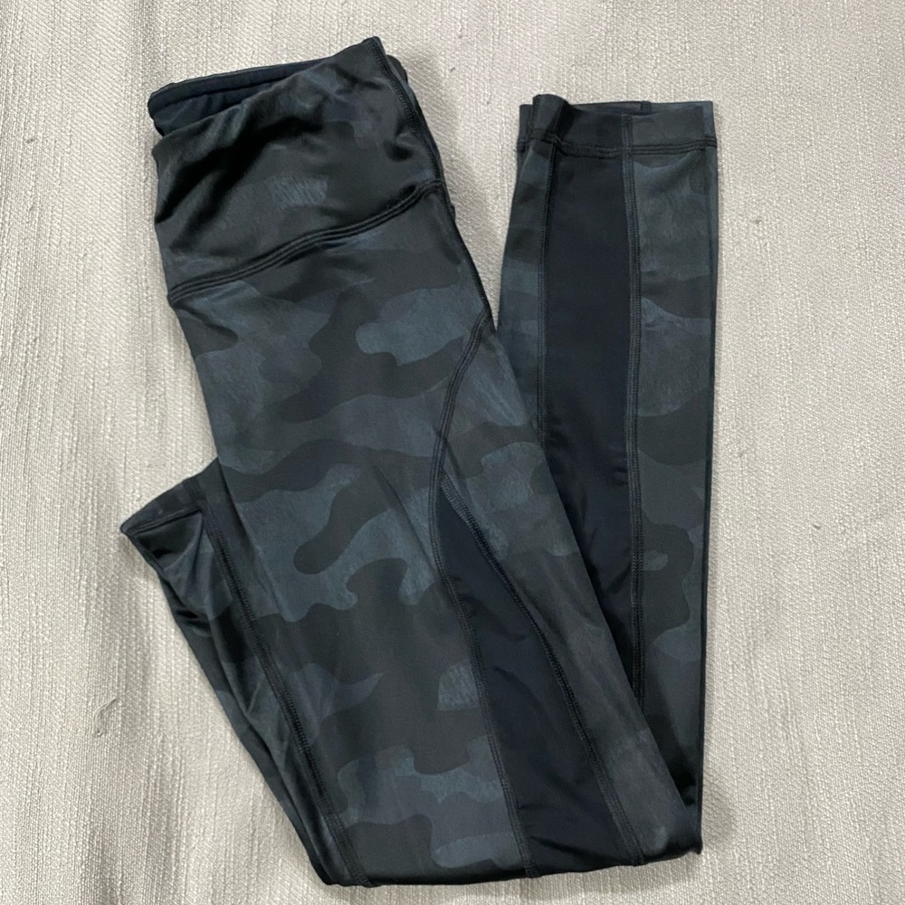 Camo leggings